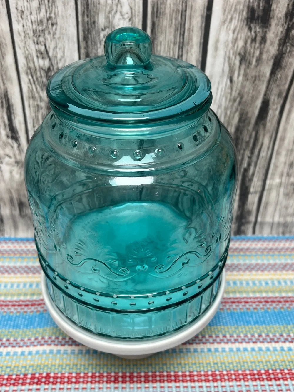 The Pioneer Woman “Cassie” glass Embossed Teal canister, large-80oz 6.25”X8”